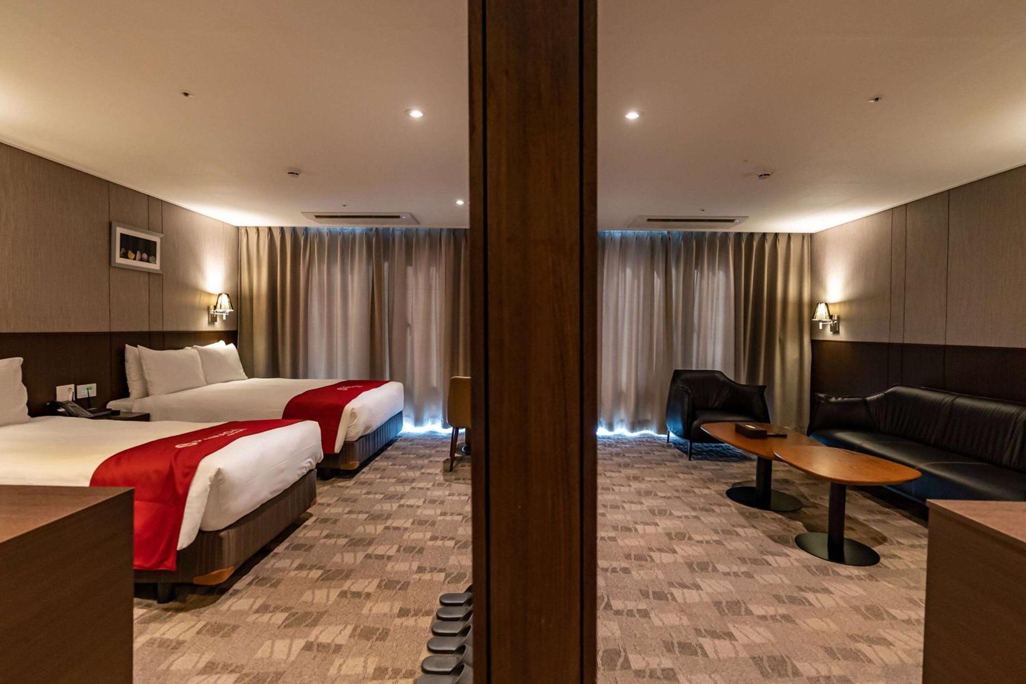 Ramada By Wyndham Jeju City Hall Luaran gambar