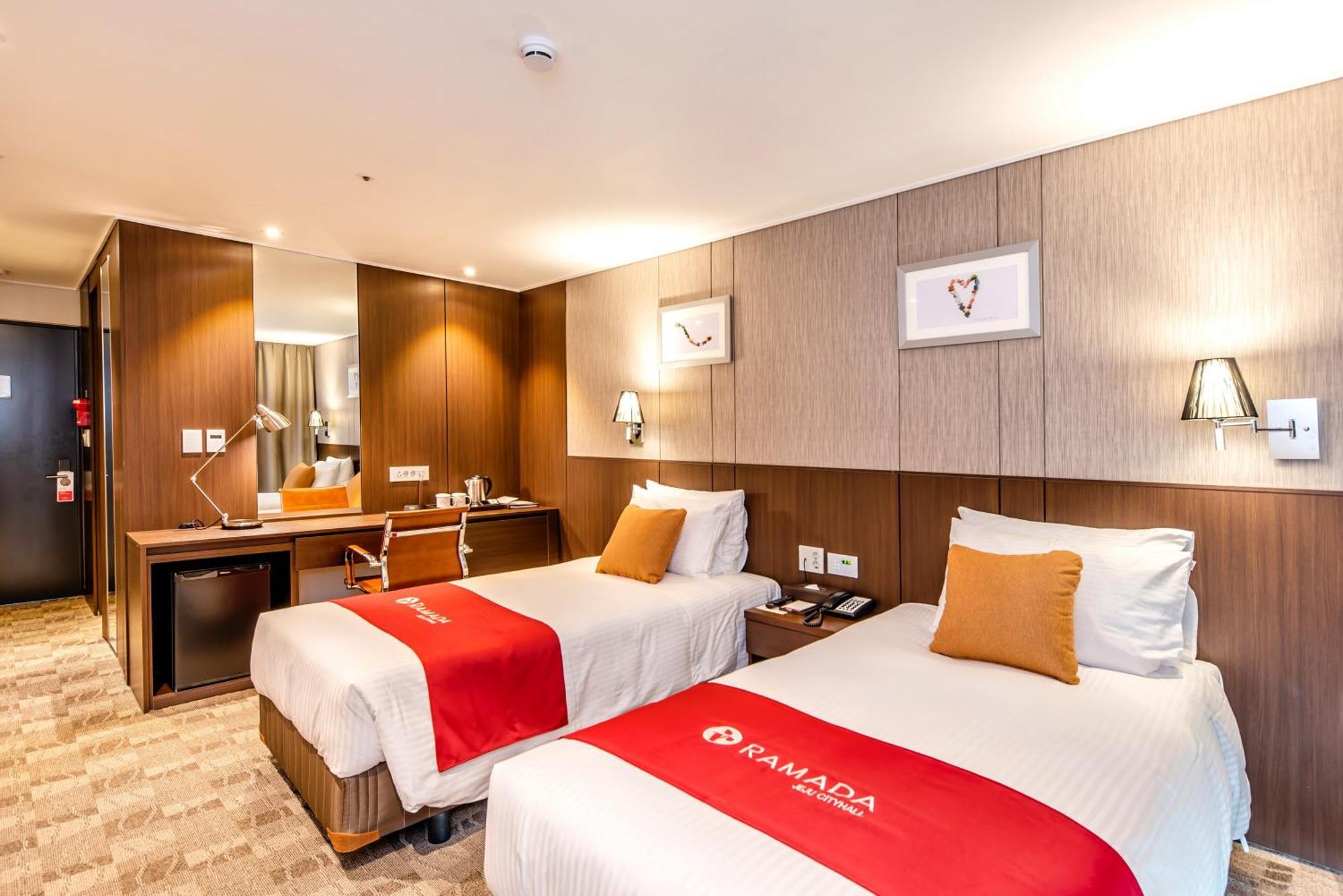 Ramada By Wyndham Jeju City Hall Luaran gambar